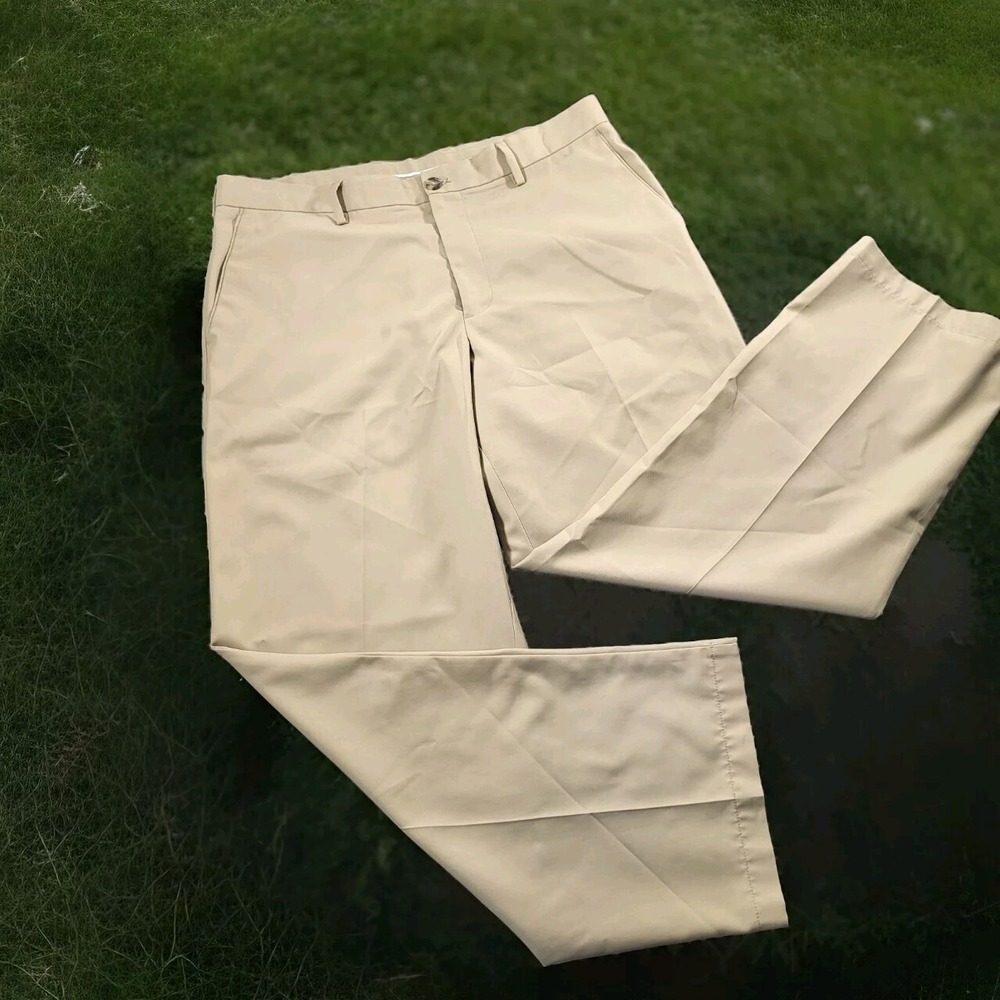 IZOD Mens Golf Pants Size 36x30 Khaki Stretch Xtreme Function